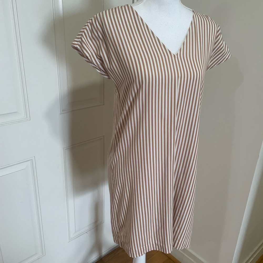 Madewell Button Back Dress - Picture 3 of 12